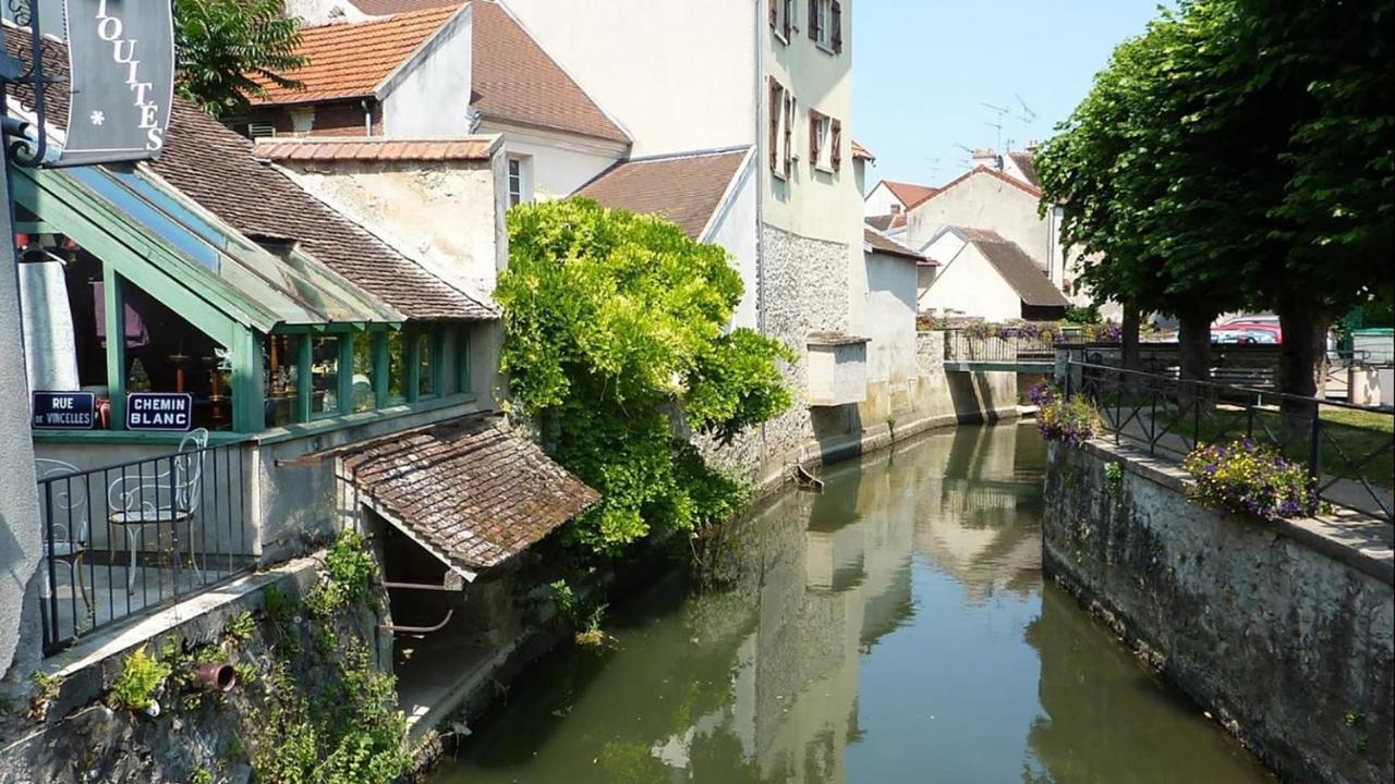 Petit séjour en chalet Crecy-la-Chapelle Esterno foto